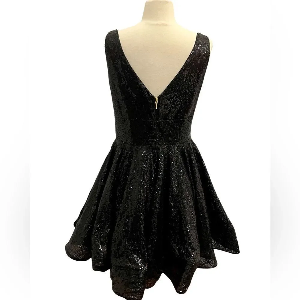 STUNNING Mac Duggal Black Sequin Fit and Flare Formal Dress - Picture 10 of 12
